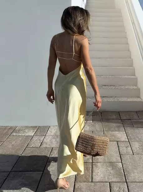 Nancy - Lange satijnen maxi-jurk