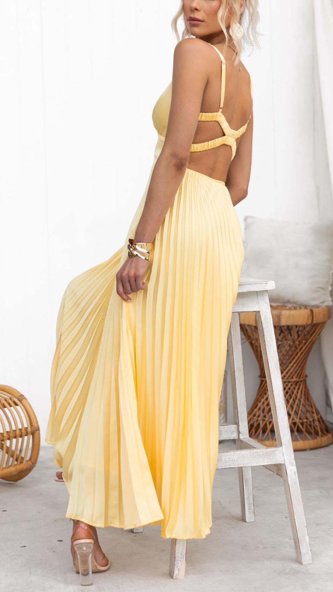 Aby | Gele geplooide V-hals maxi-jurk