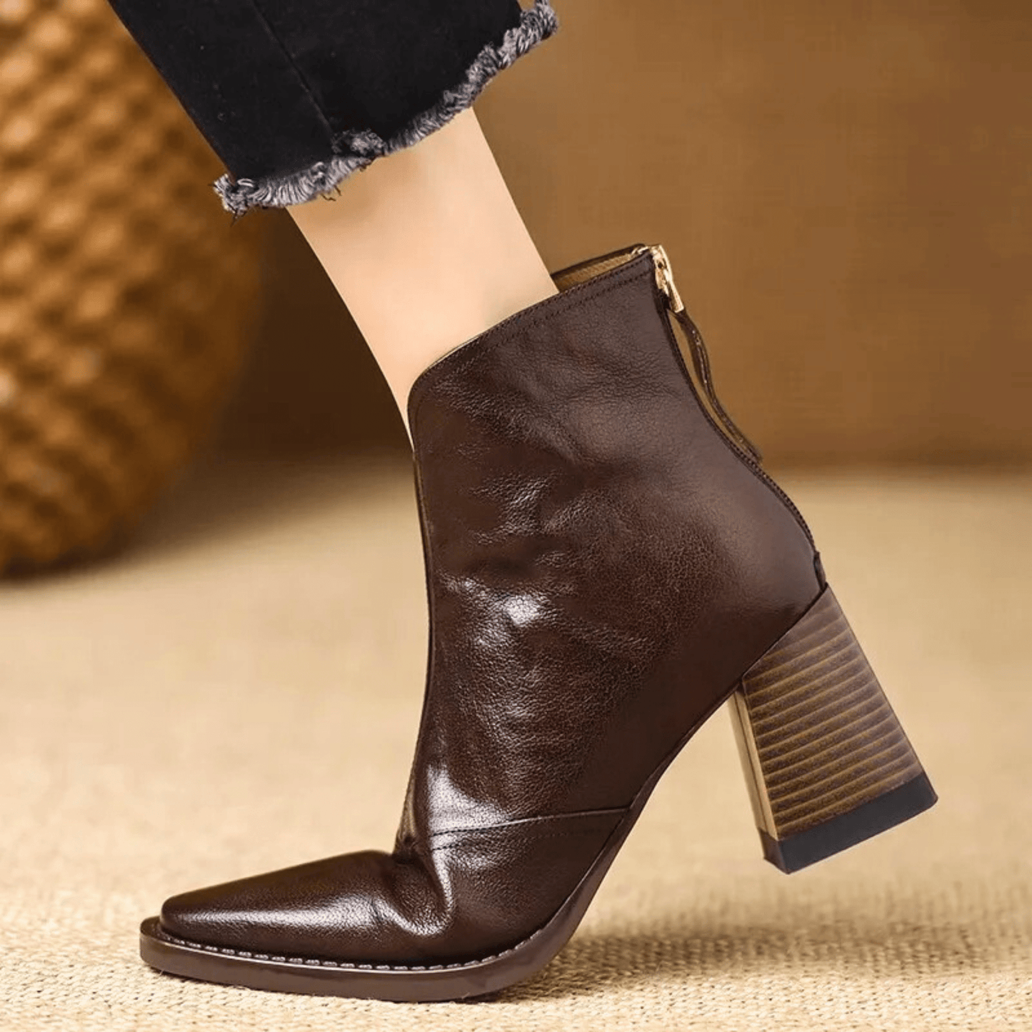 Claudia | Luxe Enkellaars met Medium Hak